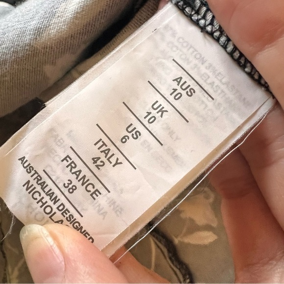 NICHOLAS Puff Sleeve Mini Dress Lydia Black Floral Print Cotton Size 6 - Picture 10 of 11